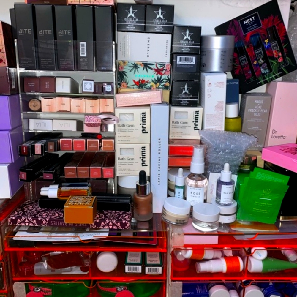 High end beauty & skincare mystery bundle!